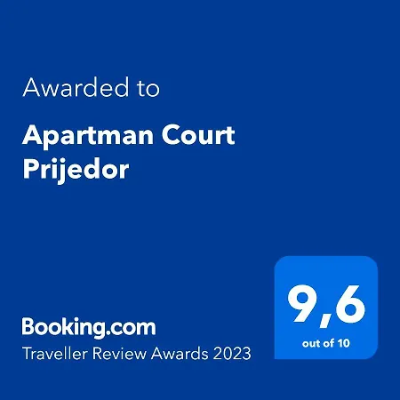 Court Apartment *