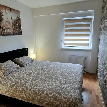 Court Apartment
